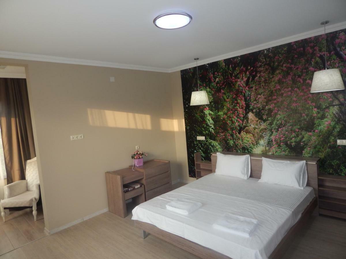 My House Hotel บาทูมิ ภายนอก รูปภาพ